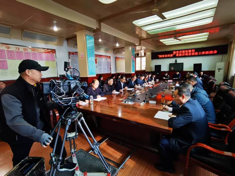 仁寿县宣传片拍摄公司：虚实结合特效，将产品功能可视化为视觉奇观